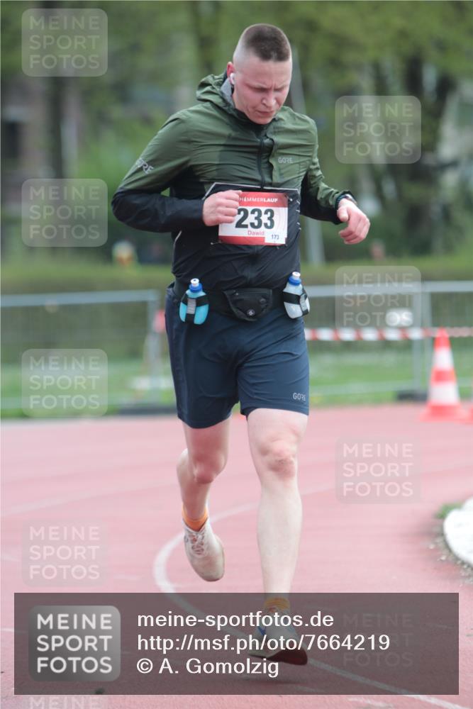 13.04.2025 - Hammer Lauf A. Gomolzig http://msf.ph/oto/7664219 13.04.2025 11:51:17 Ziel 233 meine-sportfotos.de