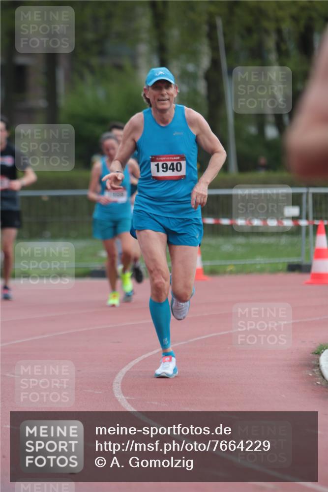 13.04.2025 - Hammer Lauf A. Gomolzig http://msf.ph/oto/7664229 13.04.2025 11:51:31 Ziel 221, 532, 1940, 1989 meine-sportfotos.de