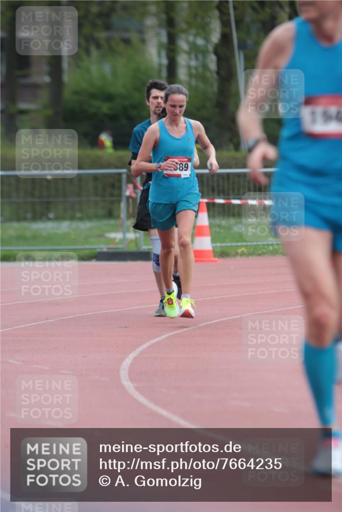 13.04.2025 - Hammer Lauf A. Gomolzig http://msf.ph/oto/7664235 13.04.2025 11:51:33 Ziel 221, 532, 579, 1940, 1989 meine-sportfotos.de