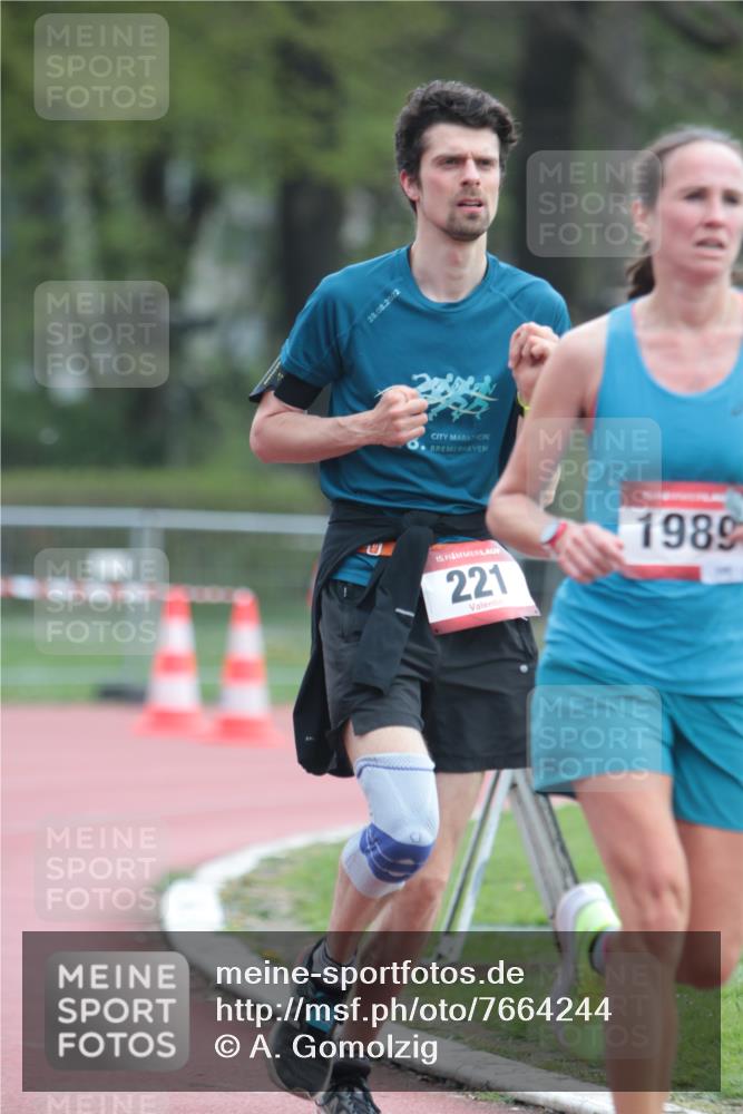 13.04.2025 - Hammer Lauf A. Gomolzig http://msf.ph/oto/7664244 13.04.2025 11:51:37 Ziel 221, 532, 579, 1989 meine-sportfotos.de