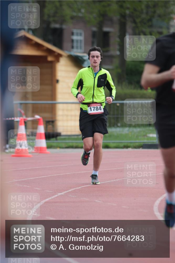 13.04.2025 - Hammer Lauf A. Gomolzig http://msf.ph/oto/7664283 13.04.2025 11:52:22 Ziel 17, 1784 meine-sportfotos.de