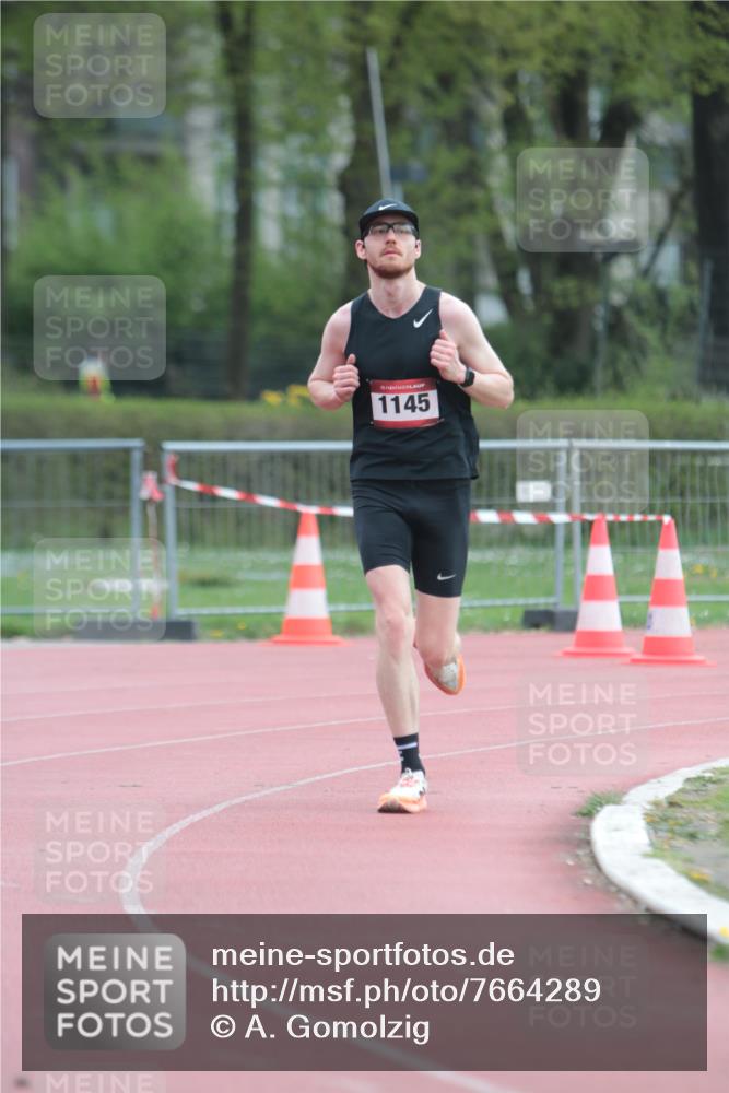 13.04.2025 - Hammer Lauf A. Gomolzig http://msf.ph/oto/7664289 13.04.2025 11:52:41 Ziel  meine-sportfotos.de