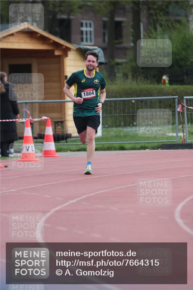 13.04.2025 - Hammer Lauf A. Gomolzig http://msf.ph/oto/7664315 13.04.2025 11:53:31 Ziel 1804 meine-sportfotos.de