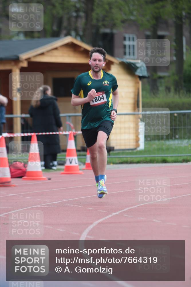 13.04.2025 - Hammer Lauf A. Gomolzig http://msf.ph/oto/7664319 13.04.2025 11:53:32 Ziel 1804 meine-sportfotos.de