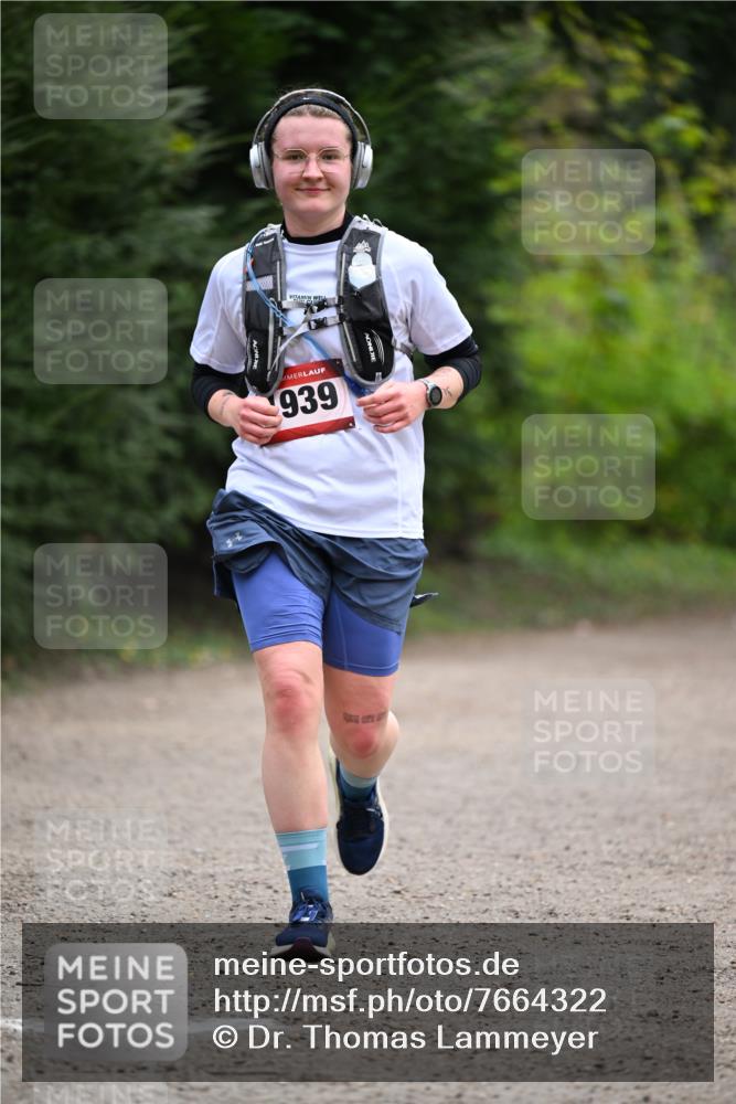 13.04.2025 - Hammer Lauf Dr. Thomas Lammeyer http://msf.ph/oto/7664322 13.04.2025 11:34:07 Laufen 939 meine-sportfotos.de