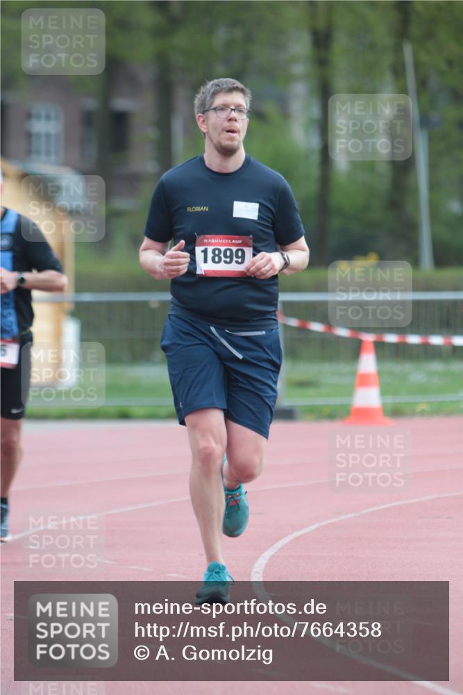 13.04.2025 - Hammer Lauf A. Gomolzig http://msf.ph/oto/7664358 13.04.2025 11:54:06 Ziel 273, 306, 1899 meine-sportfotos.de