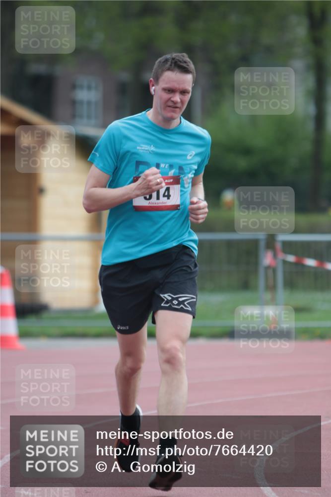 13.04.2025 - Hammer Lauf A. Gomolzig http://msf.ph/oto/7664420 13.04.2025 11:55:17 Ziel 2, 514, 1139 meine-sportfotos.de