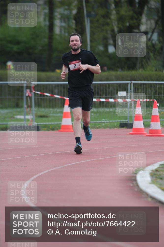 13.04.2025 - Hammer Lauf A. Gomolzig http://msf.ph/oto/7664422 13.04.2025 11:55:22 Ziel 2, 227, 468 meine-sportfotos.de