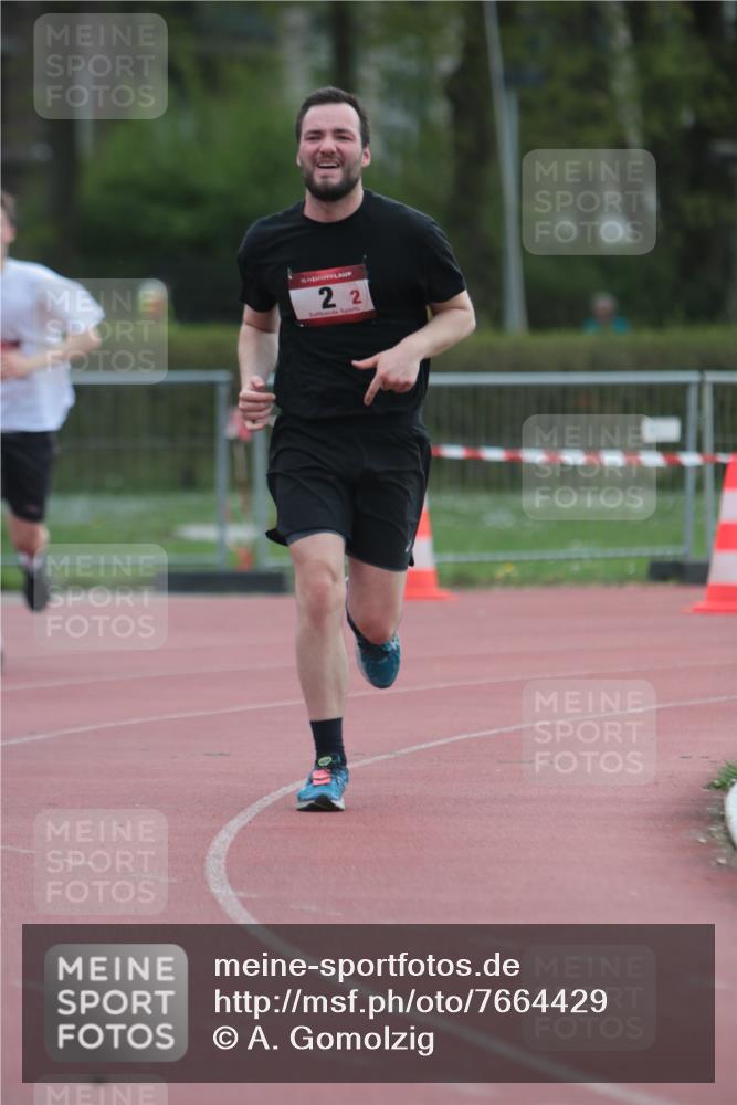 13.04.2025 - Hammer Lauf A. Gomolzig http://msf.ph/oto/7664429 13.04.2025 11:55:24 Ziel 2, 227, 468, 874 meine-sportfotos.de