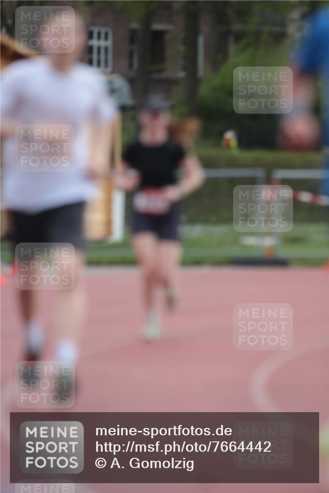 13.04.2025 - Hammer Lauf A. Gomolzig http://msf.ph/oto/7664442 13.04.2025 11:55:28 Ziel 227, 468, 874 meine-sportfotos.de