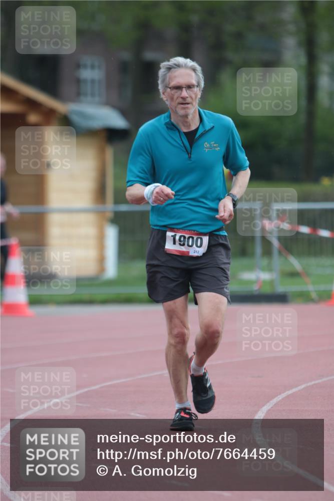 13.04.2025 - Hammer Lauf A. Gomolzig http://msf.ph/oto/7664459 13.04.2025 11:55:51 Ziel 1819, 1900 meine-sportfotos.de