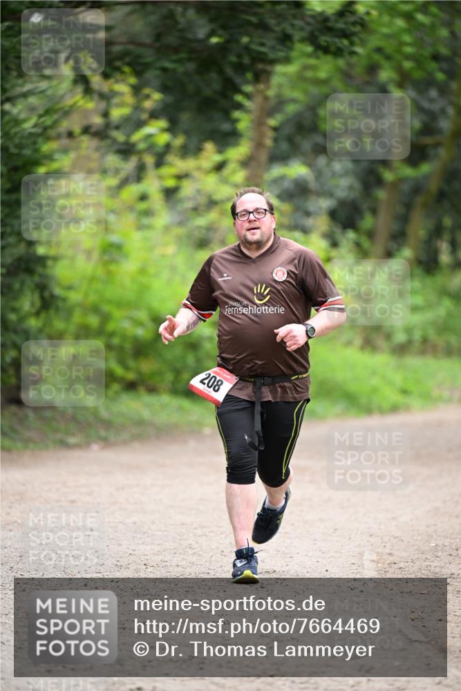 13.04.2025 - Hammer Lauf Dr. Thomas Lammeyer http://msf.ph/oto/7664469 13.04.2025 11:34:48 Laufen 208 meine-sportfotos.de
