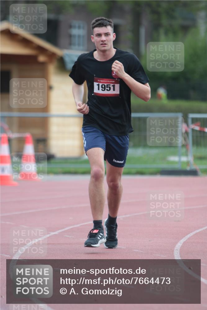 13.04.2025 - Hammer Lauf A. Gomolzig http://msf.ph/oto/7664473 13.04.2025 11:56:01 Ziel 1951 meine-sportfotos.de