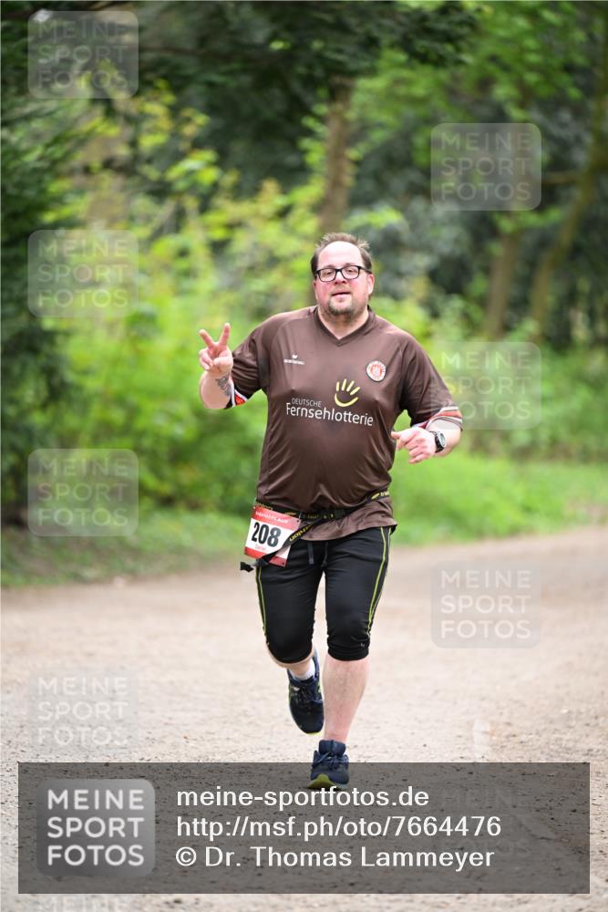 13.04.2025 - Hammer Lauf Dr. Thomas Lammeyer http://msf.ph/oto/7664476 13.04.2025 11:34:48 Laufen 208 meine-sportfotos.de