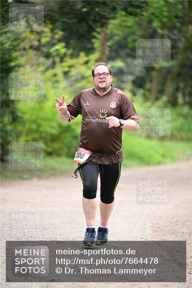 13.04.2025 - Hammer Lauf Dr. Thomas Lammeyer http://msf.ph/oto/7664478 13.04.2025 11:34:48 Laufen 208 meine-sportfotos.de