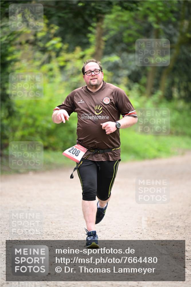13.04.2025 - Hammer Lauf Dr. Thomas Lammeyer http://msf.ph/oto/7664480 13.04.2025 11:34:48 Laufen 208 meine-sportfotos.de