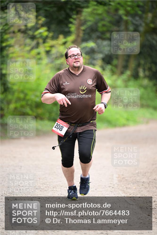 13.04.2025 - Hammer Lauf Dr. Thomas Lammeyer http://msf.ph/oto/7664483 13.04.2025 11:34:48 Laufen 208 meine-sportfotos.de