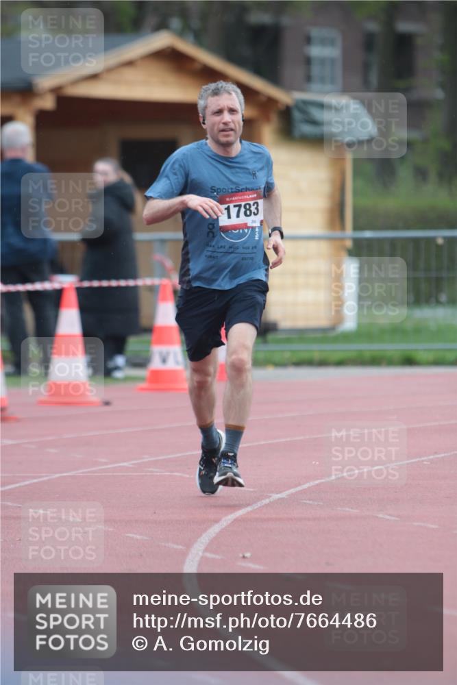 13.04.2025 - Hammer Lauf A. Gomolzig http://msf.ph/oto/7664486 13.04.2025 11:56:29 Ziel 1783 meine-sportfotos.de
