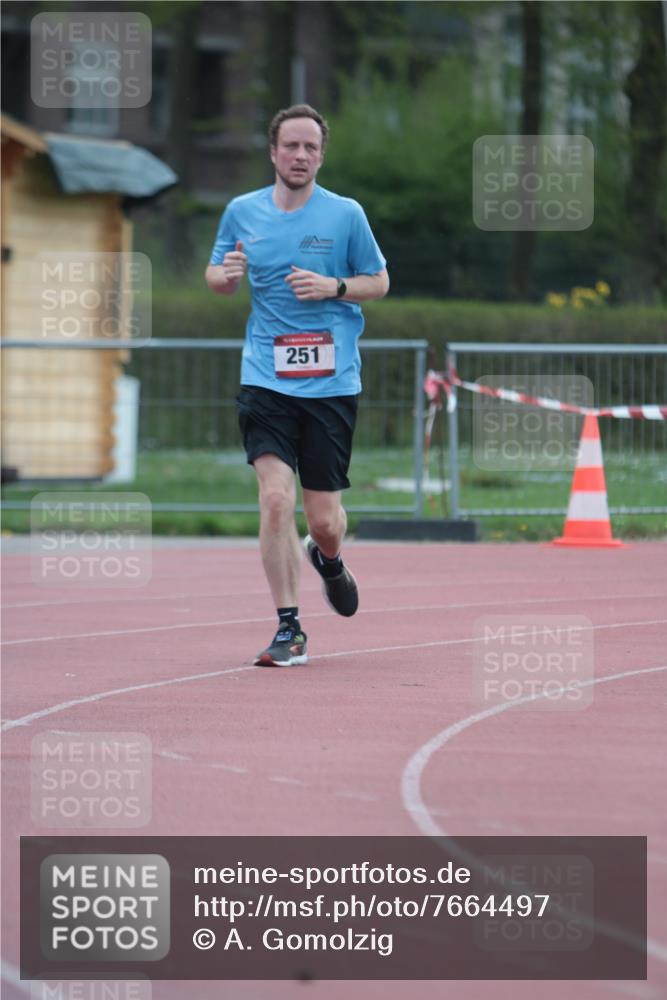 13.04.2025 - Hammer Lauf A. Gomolzig http://msf.ph/oto/7664497 13.04.2025 11:56:35 Ziel 251 meine-sportfotos.de