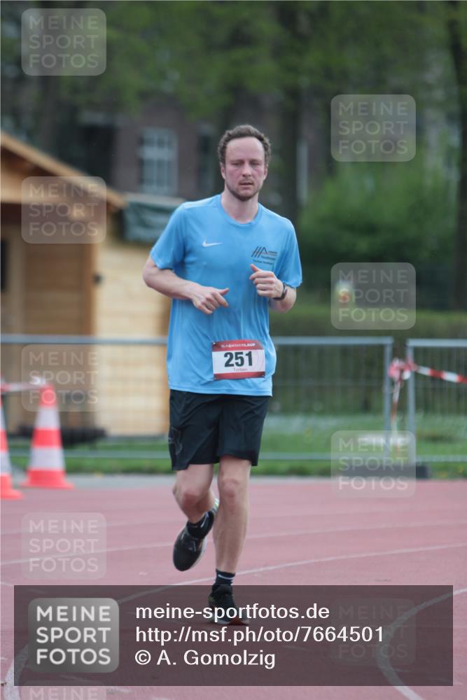 13.04.2025 - Hammer Lauf A. Gomolzig http://msf.ph/oto/7664501 13.04.2025 11:56:36 Ziel 251 meine-sportfotos.de
