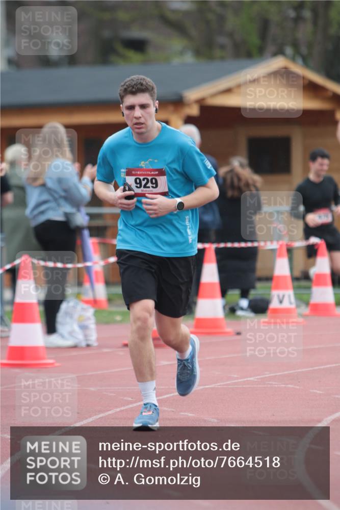 13.04.2025 - Hammer Lauf A. Gomolzig http://msf.ph/oto/7664518 13.04.2025 11:57:07 Ziel 475, 929, 1258 meine-sportfotos.de