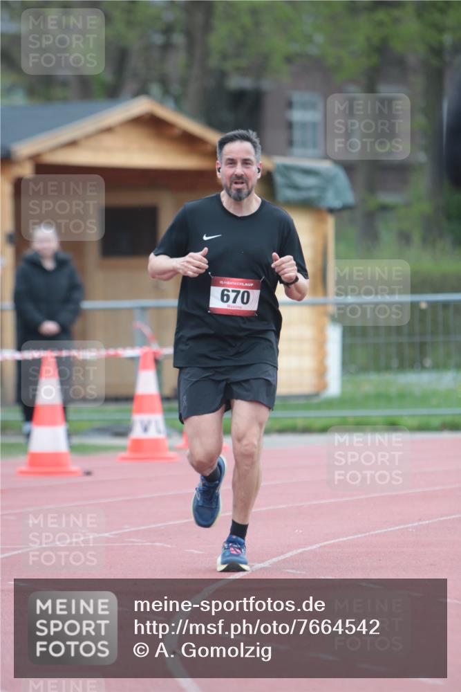 13.04.2025 - Hammer Lauf A. Gomolzig http://msf.ph/oto/7664542 13.04.2025 11:57:36 Ziel 670, 1375 meine-sportfotos.de