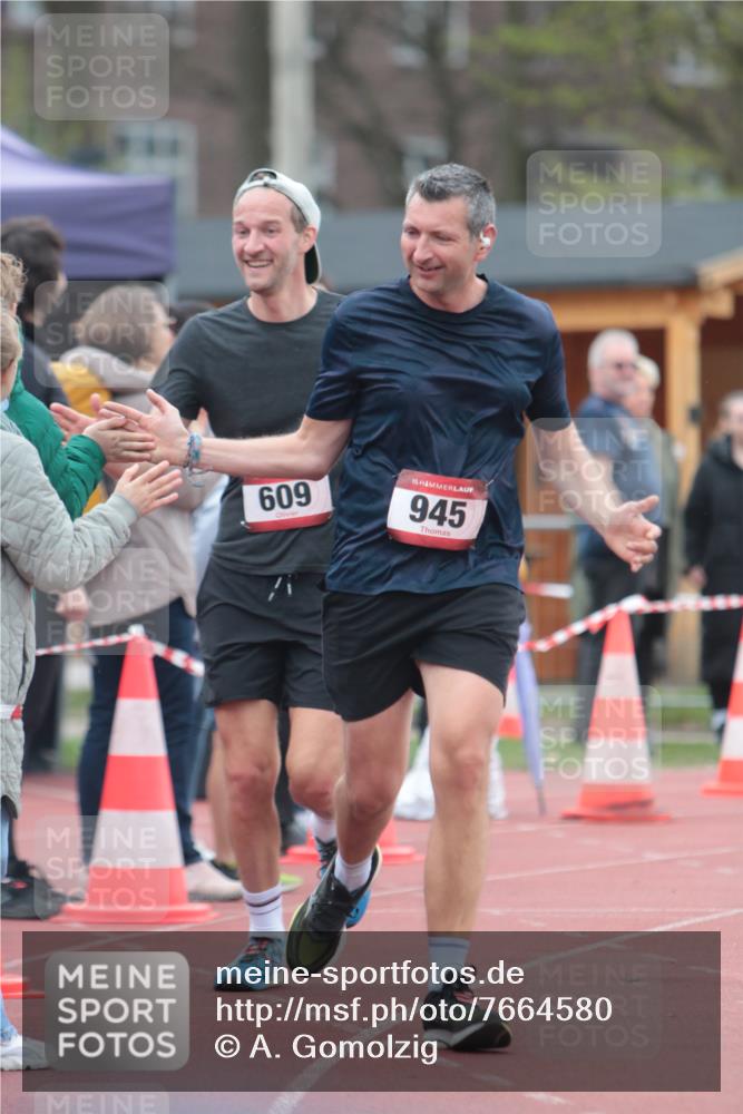 13.04.2025 - Hammer Lauf A. Gomolzig http://msf.ph/oto/7664580 13.04.2025 11:58:17 Ziel 109, 384, 609, 945 meine-sportfotos.de
