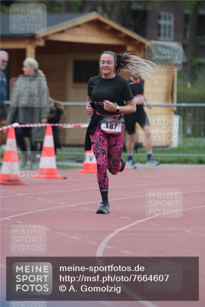 13.04.2025 - Hammer Lauf A. Gomolzig http://msf.ph/oto/7664607 13.04.2025 11:58:39 Ziel 187 meine-sportfotos.de