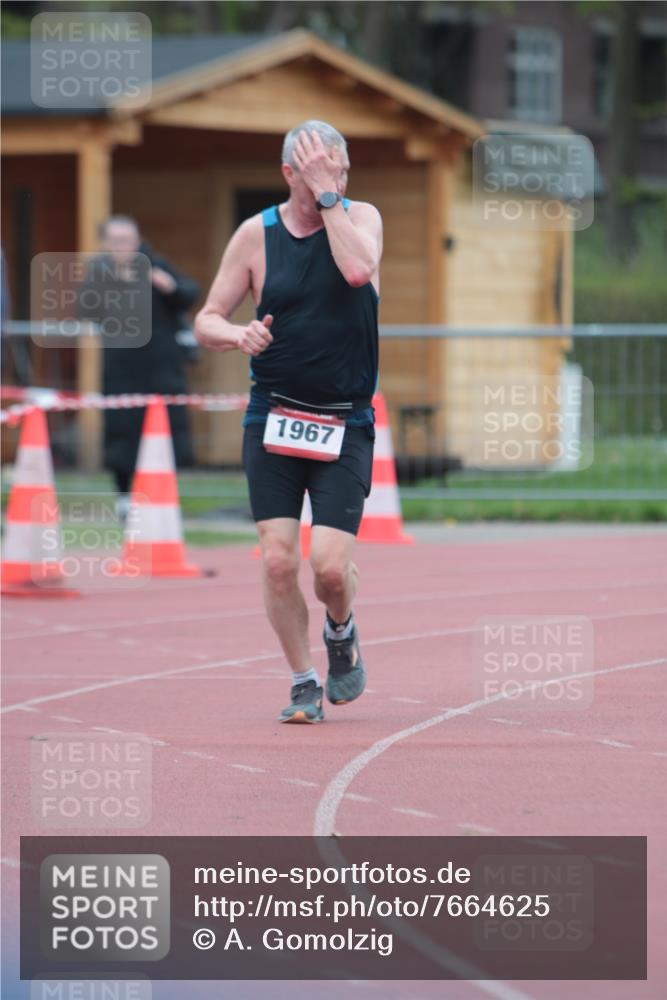 13.04.2025 - Hammer Lauf A. Gomolzig http://msf.ph/oto/7664625 13.04.2025 11:58:51 Ziel  meine-sportfotos.de