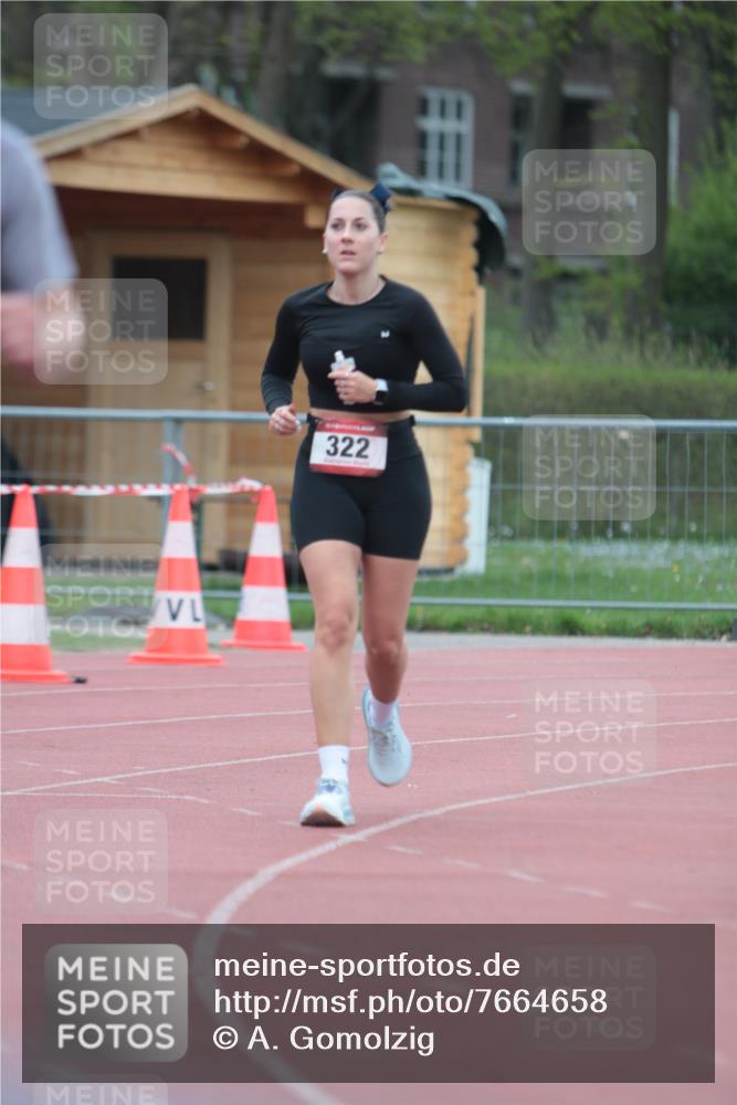 13.04.2025 - Hammer Lauf A. Gomolzig http://msf.ph/oto/7664658 13.04.2025 11:59:13 Ziel 322, 588, 1896 meine-sportfotos.de