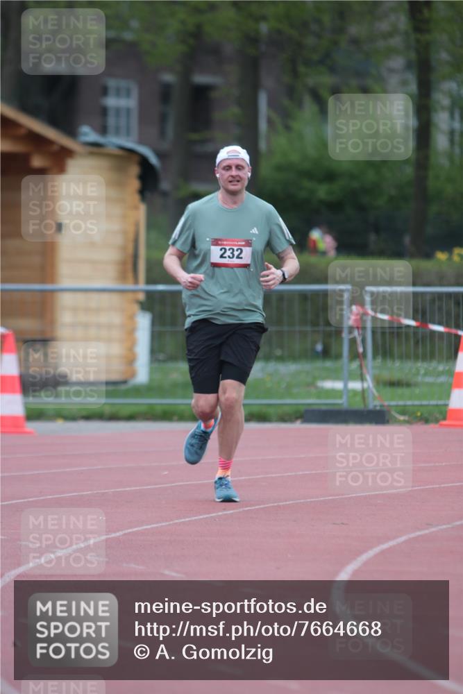 13.04.2025 - Hammer Lauf A. Gomolzig http://msf.ph/oto/7664668 13.04.2025 11:59:20 Ziel 232 meine-sportfotos.de