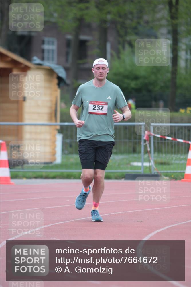 13.04.2025 - Hammer Lauf A. Gomolzig http://msf.ph/oto/7664672 13.04.2025 11:59:21 Ziel 232 meine-sportfotos.de