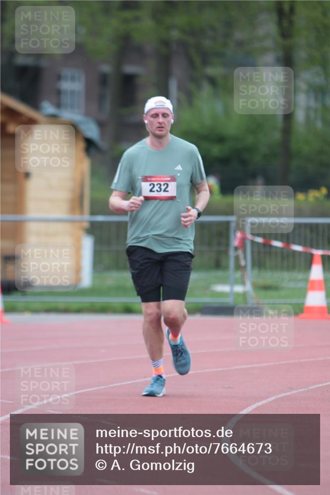 13.04.2025 - Hammer Lauf A. Gomolzig http://msf.ph/oto/7664673 13.04.2025 11:59:21 Ziel 232 meine-sportfotos.de