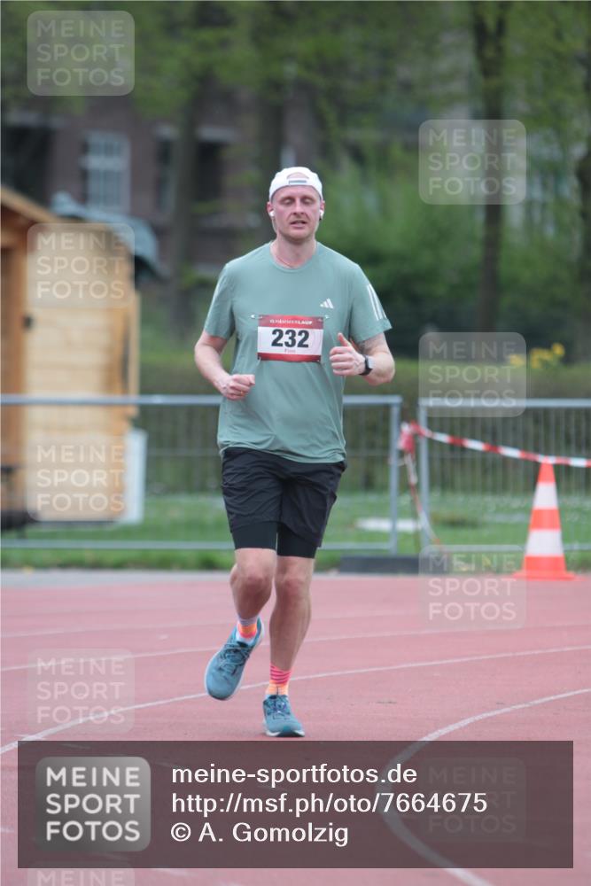 13.04.2025 - Hammer Lauf A. Gomolzig http://msf.ph/oto/7664675 13.04.2025 11:59:22 Ziel 232 meine-sportfotos.de