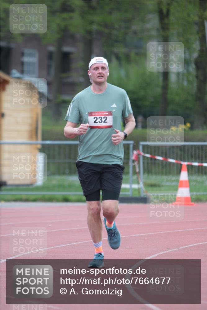 13.04.2025 - Hammer Lauf A. Gomolzig http://msf.ph/oto/7664677 13.04.2025 11:59:22 Ziel 232 meine-sportfotos.de