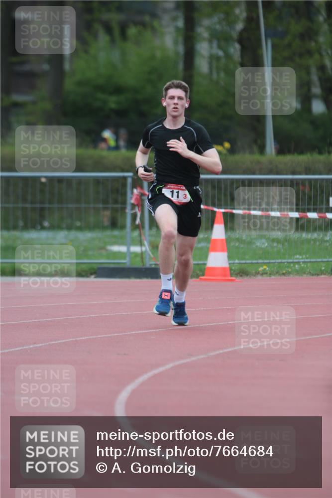 13.04.2025 - Hammer Lauf A. Gomolzig http://msf.ph/oto/7664684 13.04.2025 11:59:32 Ziel 11 meine-sportfotos.de