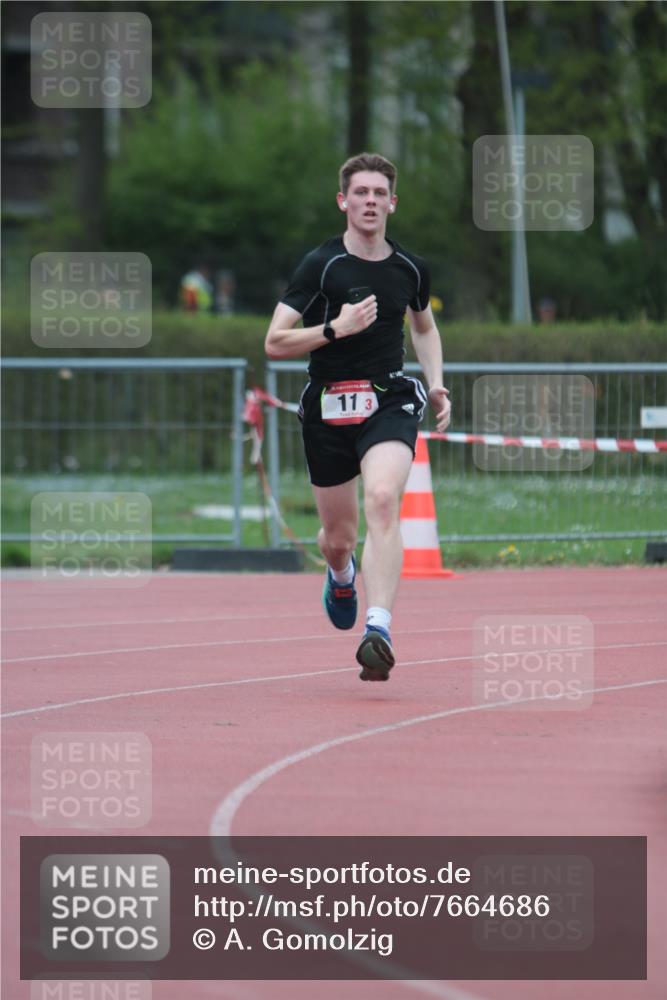 13.04.2025 - Hammer Lauf A. Gomolzig http://msf.ph/oto/7664686 13.04.2025 11:59:32 Ziel 11 meine-sportfotos.de