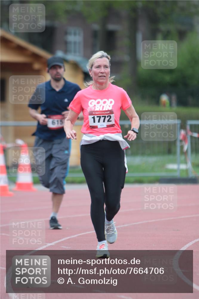 13.04.2025 - Hammer Lauf A. Gomolzig http://msf.ph/oto/7664706 13.04.2025 11:59:52 Ziel 334, 615, 1772 meine-sportfotos.de