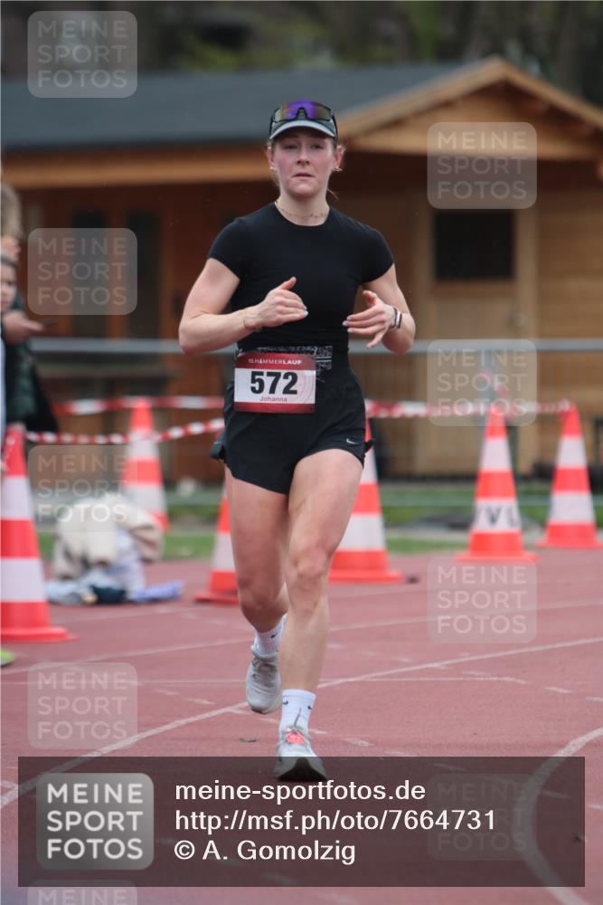 13.04.2025 - Hammer Lauf A. Gomolzig http://msf.ph/oto/7664731 13.04.2025 12:00:01 Ziel 218, 572, 614 meine-sportfotos.de
