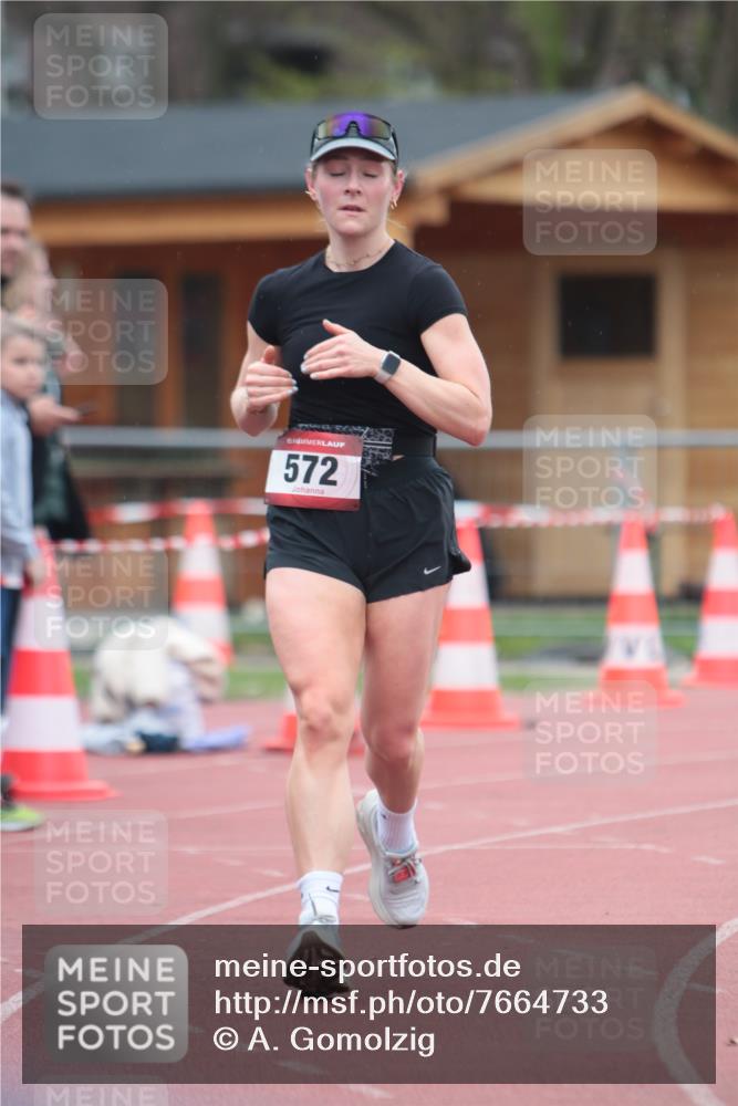 13.04.2025 - Hammer Lauf A. Gomolzig http://msf.ph/oto/7664733 13.04.2025 12:00:01 Ziel 218, 572, 614 meine-sportfotos.de
