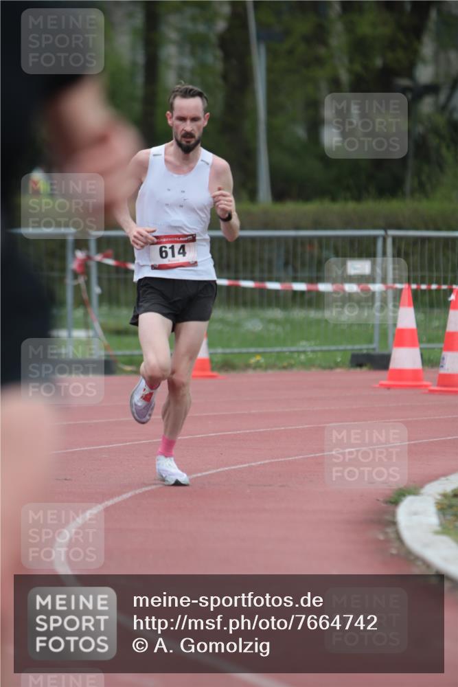 13.04.2025 - Hammer Lauf A. Gomolzig http://msf.ph/oto/7664742 13.04.2025 12:00:04 Ziel 218, 572, 614, 1930 meine-sportfotos.de