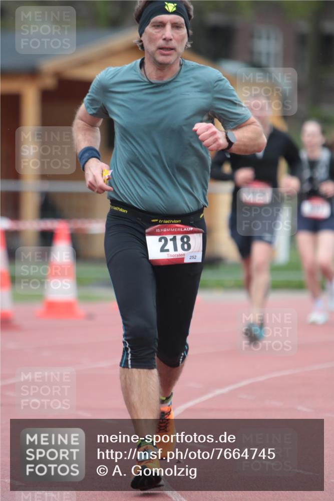 13.04.2025 - Hammer Lauf A. Gomolzig http://msf.ph/oto/7664745 13.04.2025 12:00:06 Ziel 218, 614, 897, 1930 meine-sportfotos.de