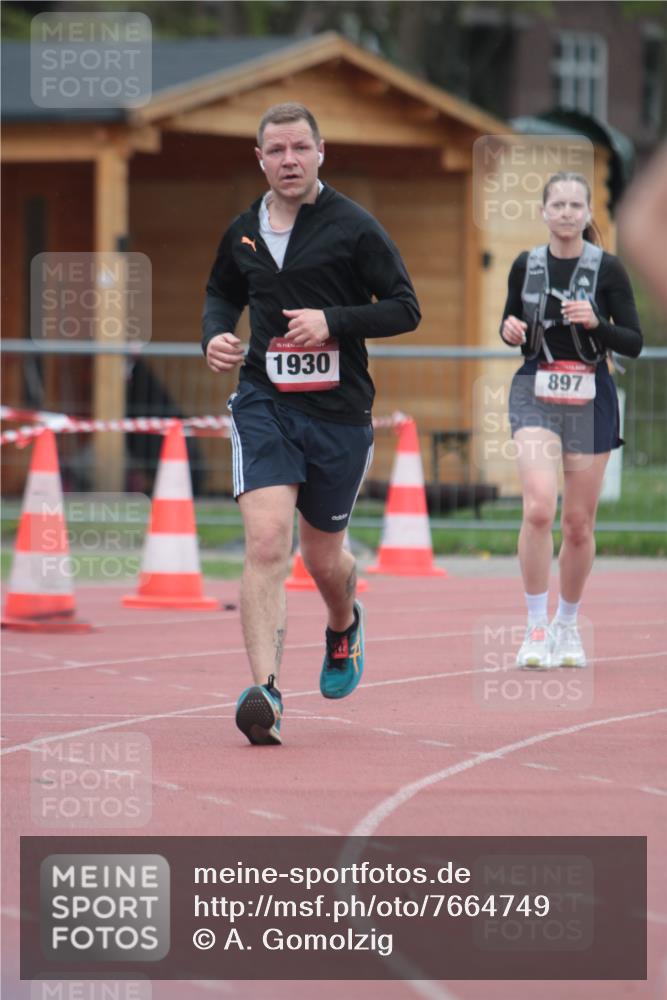 13.04.2025 - Hammer Lauf A. Gomolzig http://msf.ph/oto/7664749 13.04.2025 12:00:08 Ziel 218, 897, 1930 meine-sportfotos.de