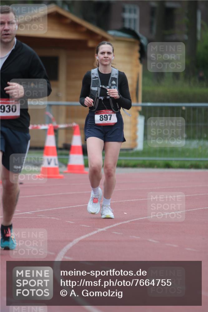 13.04.2025 - Hammer Lauf A. Gomolzig http://msf.ph/oto/7664755 13.04.2025 12:00:10 Ziel 897, 1930 meine-sportfotos.de