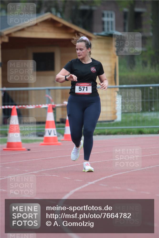 13.04.2025 - Hammer Lauf A. Gomolzig http://msf.ph/oto/7664782 13.04.2025 12:00:39 Ziel 571 meine-sportfotos.de