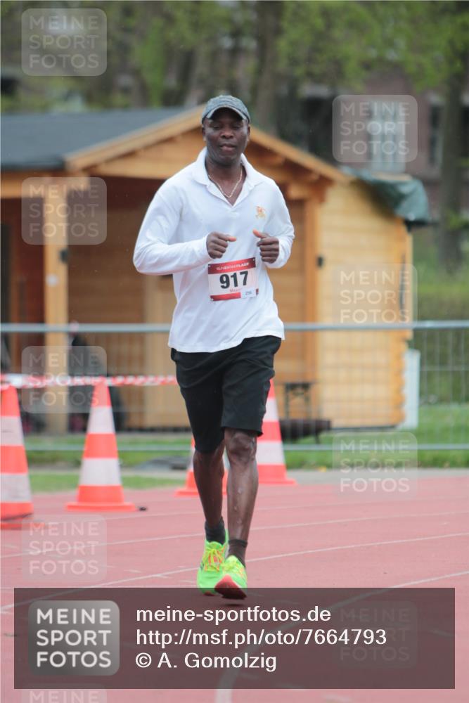 13.04.2025 - Hammer Lauf A. Gomolzig http://msf.ph/oto/7664793 13.04.2025 12:00:56 Ziel 1, 917 meine-sportfotos.de