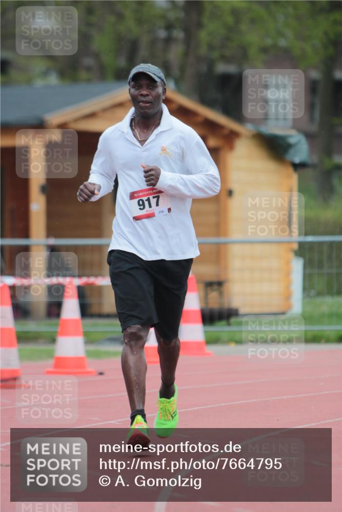 13.04.2025 - Hammer Lauf A. Gomolzig http://msf.ph/oto/7664795 13.04.2025 12:00:56 Ziel 1, 917 meine-sportfotos.de