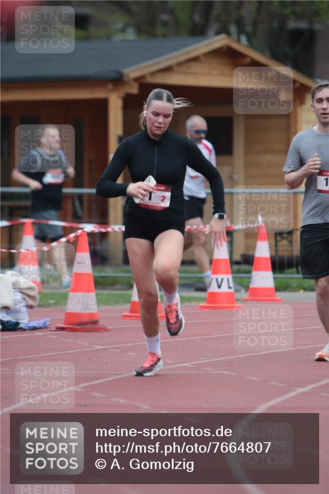 13.04.2025 - Hammer Lauf A. Gomolzig http://msf.ph/oto/7664807 13.04.2025 12:01:04 Ziel 1, 191, 1051 meine-sportfotos.de