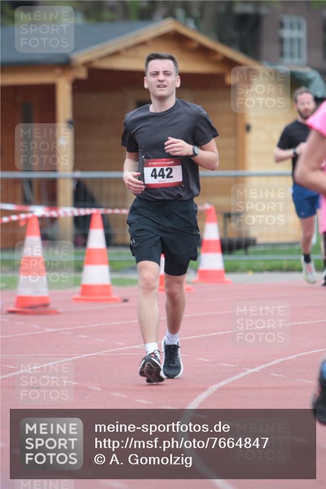 13.04.2025 - Hammer Lauf A. Gomolzig http://msf.ph/oto/7664847 13.04.2025 12:01:30 Ziel 320, 414, 442 meine-sportfotos.de