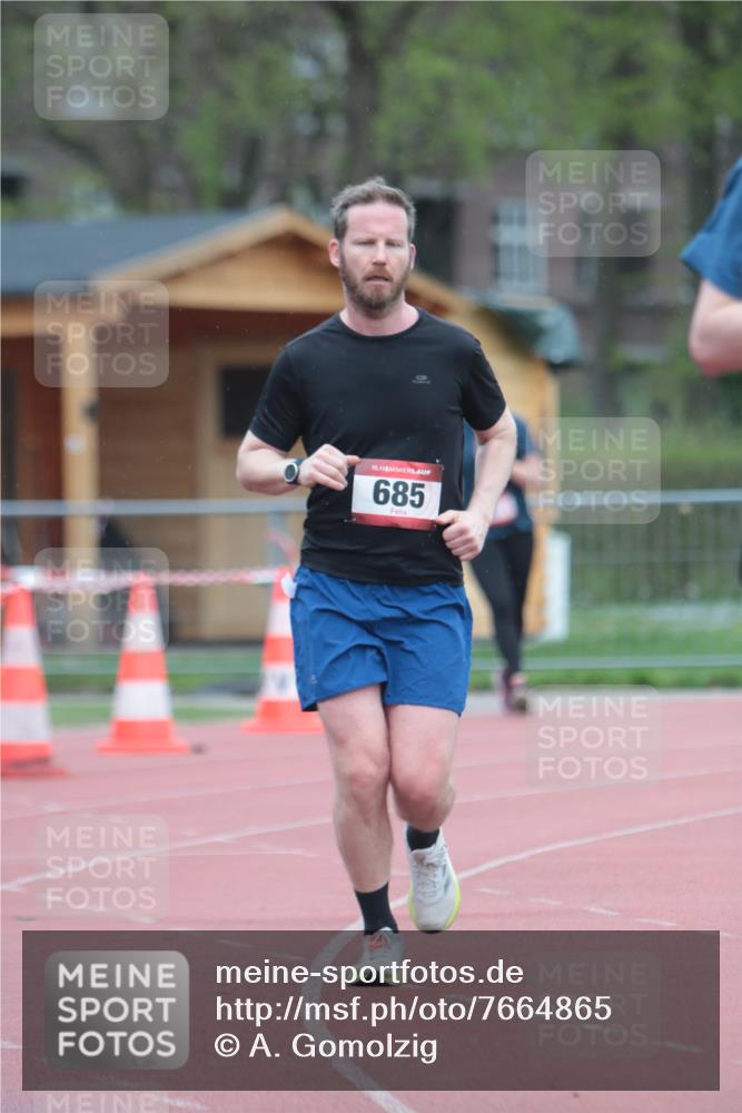 13.04.2025 - Hammer Lauf A. Gomolzig http://msf.ph/oto/7664865 13.04.2025 12:01:37 Ziel 9, 320, 685 meine-sportfotos.de
